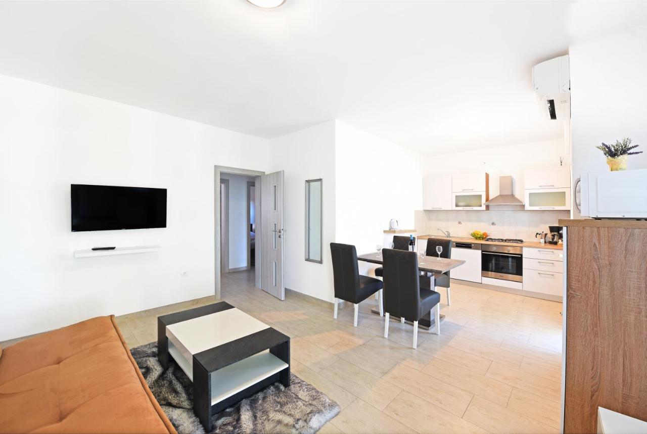 Apartments Mirasol Umag Eksteriør bilde